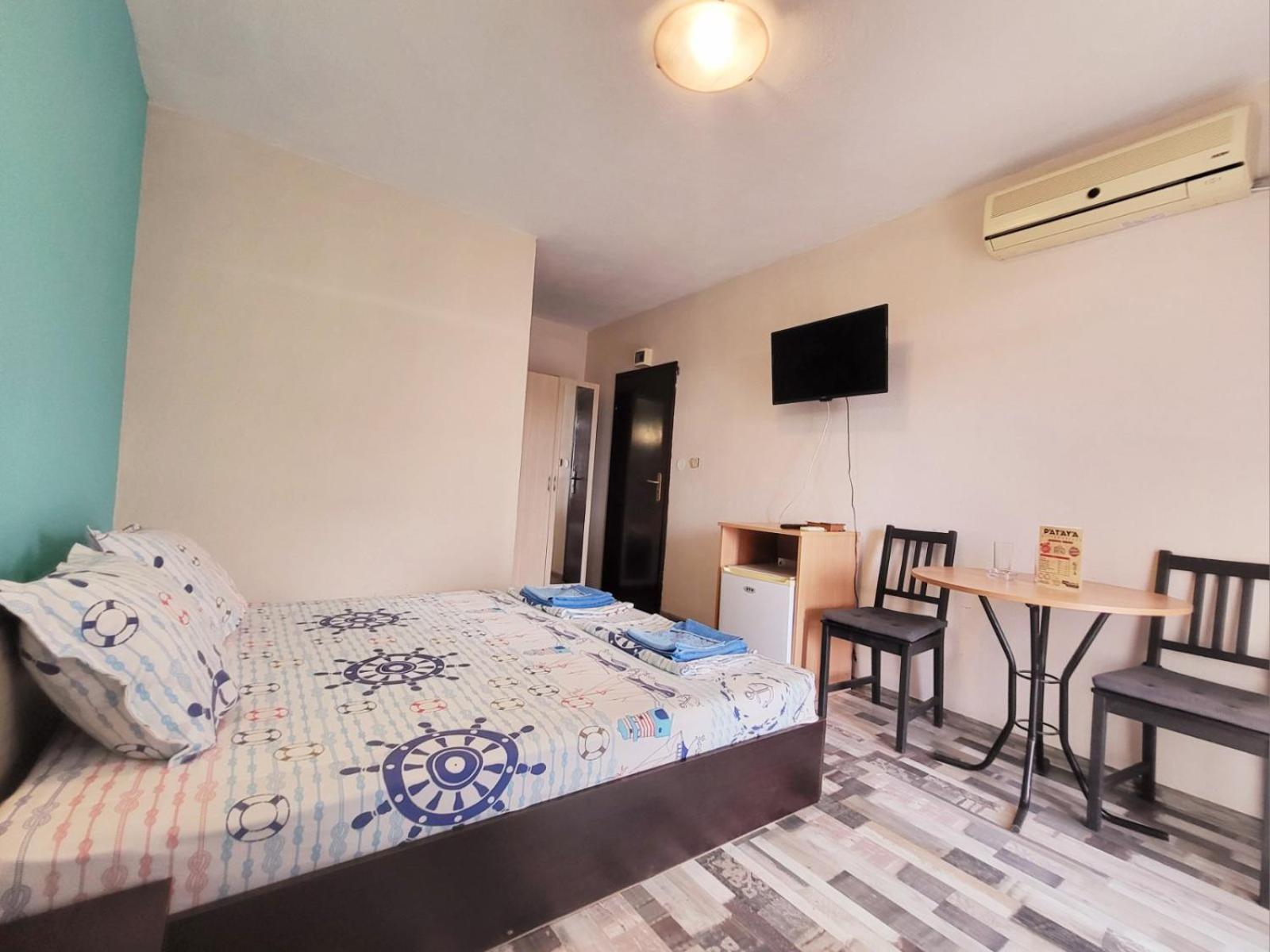 Kazlarov Guest House Kiten  Bagian luar foto