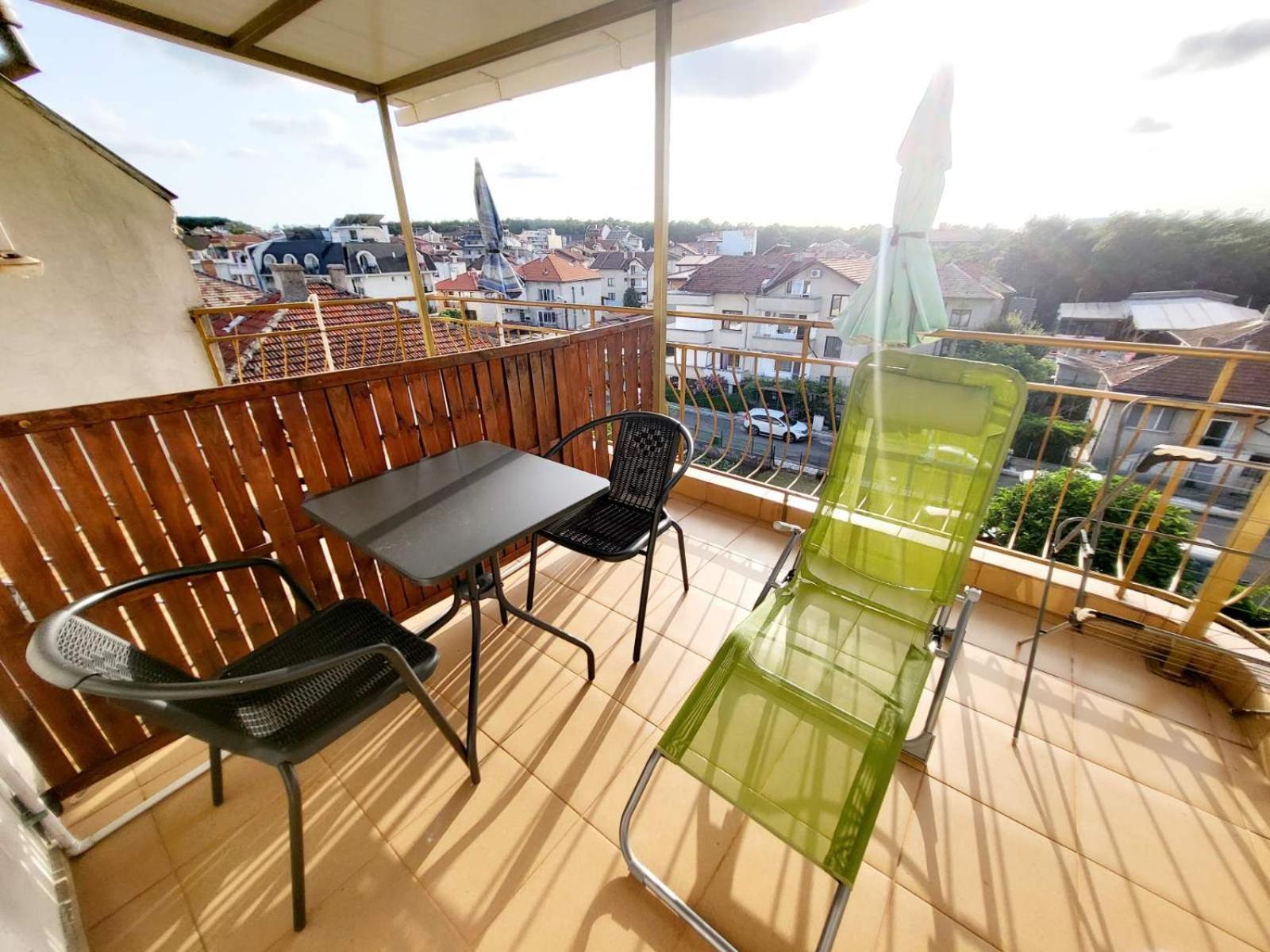 Kazlarov Guest House Kiten  Bagian luar foto