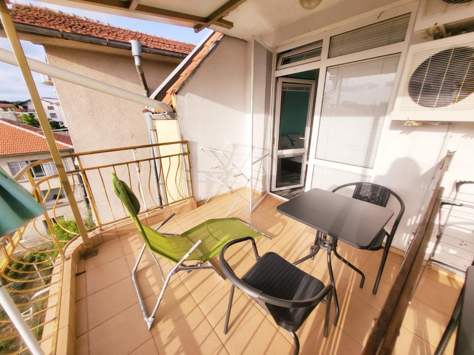 Kazlarov Guest House Kiten  Bagian luar foto