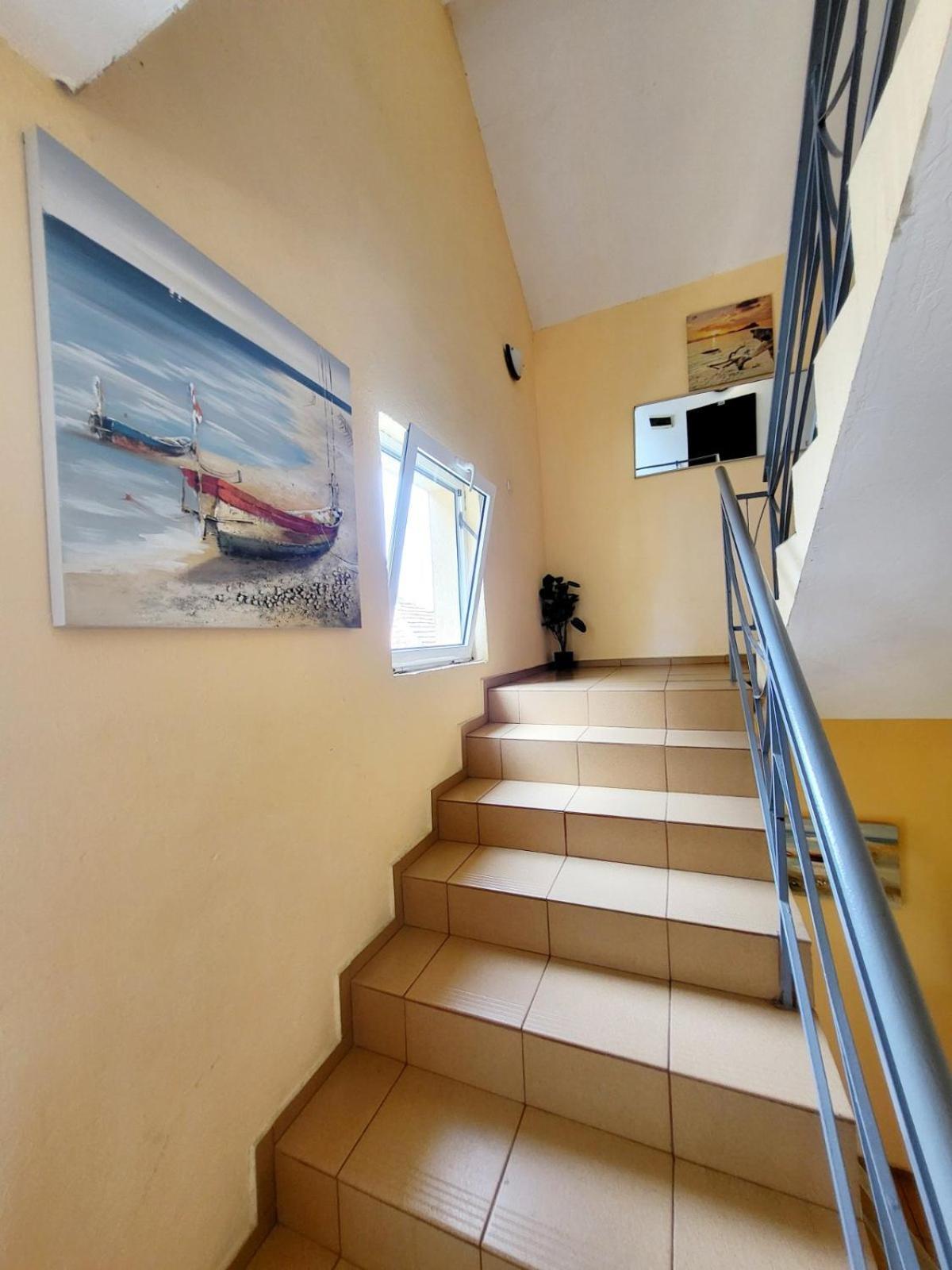 Kazlarov Guest House Kiten  Bagian luar foto