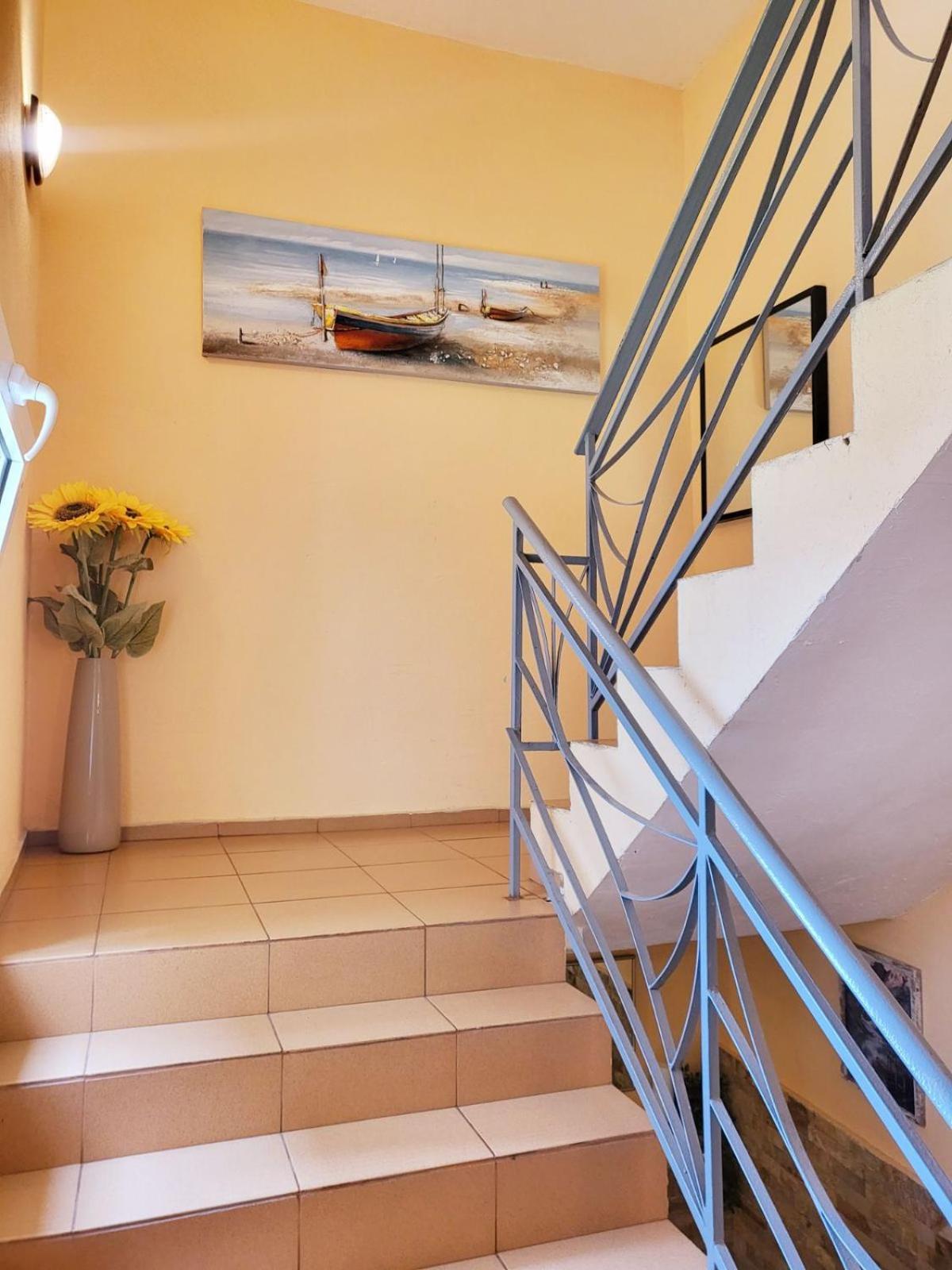 Kazlarov Guest House Kiten  Bagian luar foto