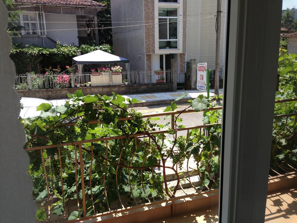 Kazlarov Guest House Kiten  Bagian luar foto
